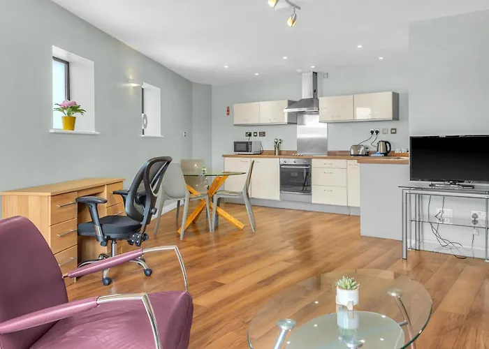 Roomzzz Headingley Leeds (West Yorkshire)