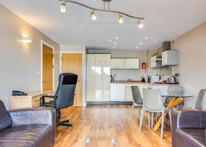 Roomzzz Headingley Leeds (West Yorkshire)