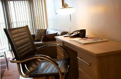 Roomzzz Leeds Headingley Апарт-готель